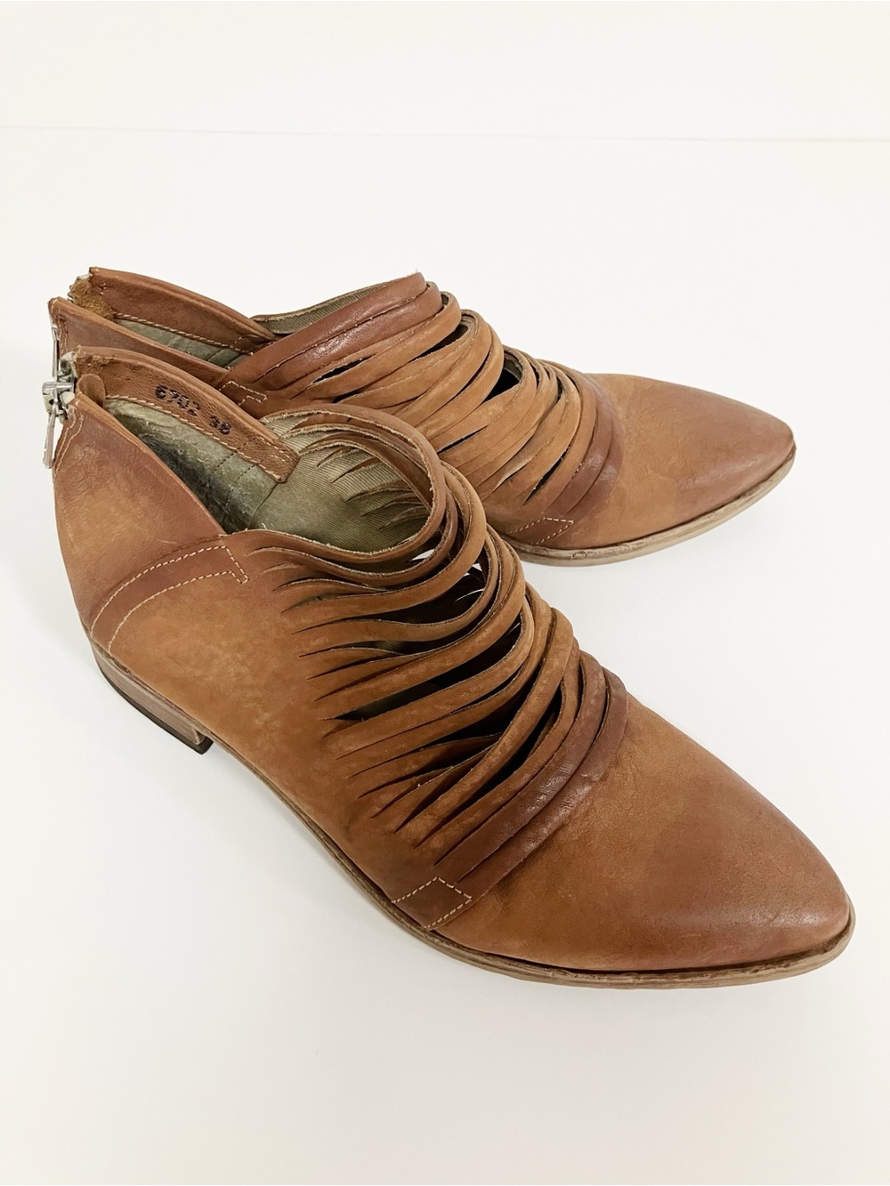 Free People | Brown Lost Valley Distressed Booties 38 Boho Festival Thrashed